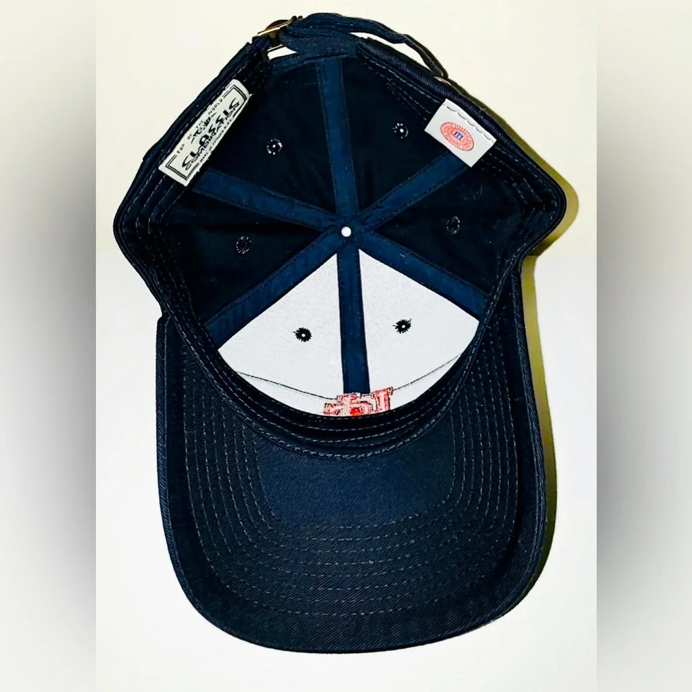 Vintage UCONN Huskies College Baseball Hat with Arch & Adjustable Back NWOT